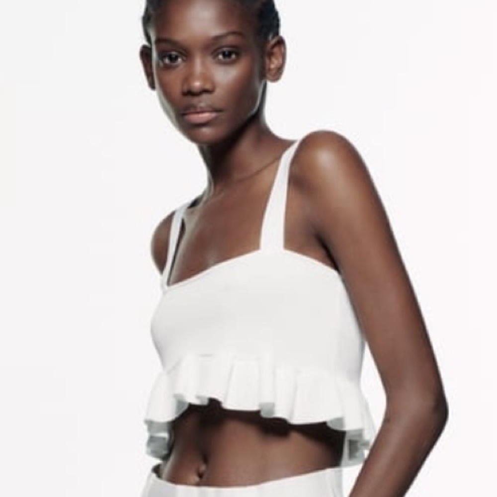 Ruffle knit top